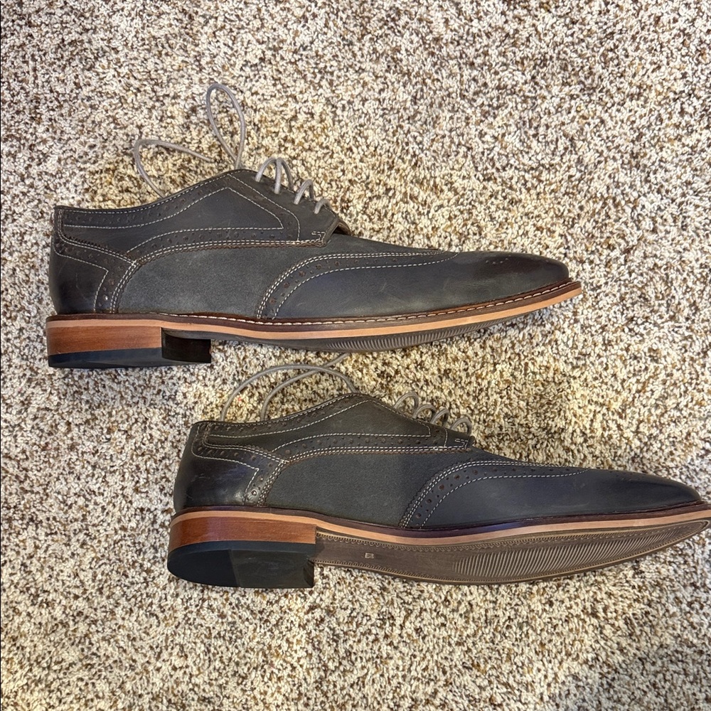 Giorgio Brutini Men's Black Wingtip Oxfords - Picture 4 of 6
